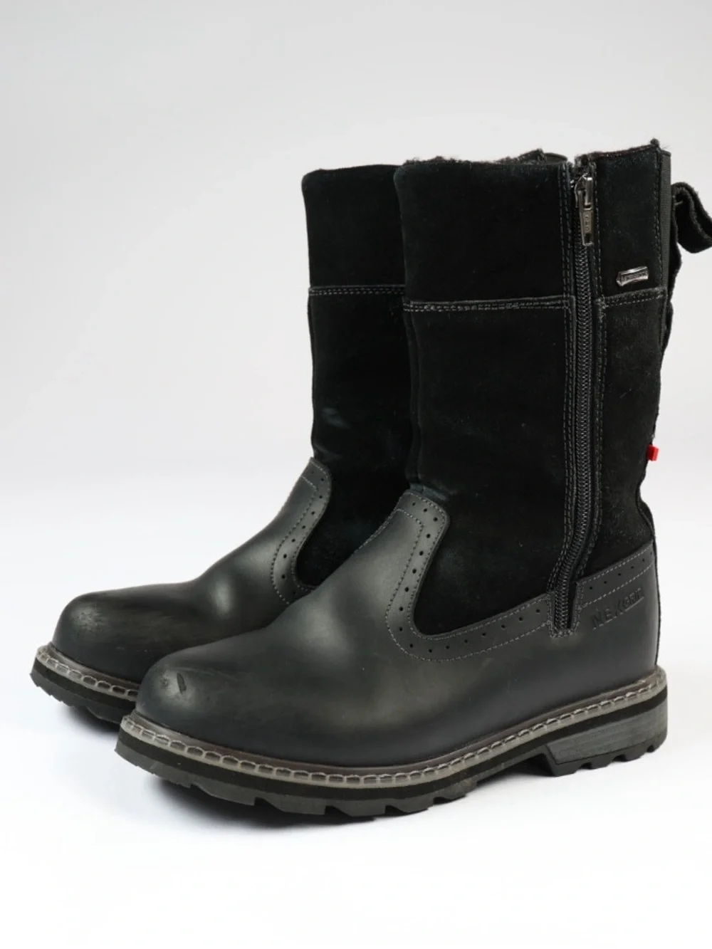 Nexgrip Womens Ice Lenny Boots with Retractable Ice Cleats Size 7